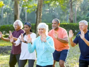 Group Fitness Classes vs. Solo Workouts: What’s Better for Senior Health?